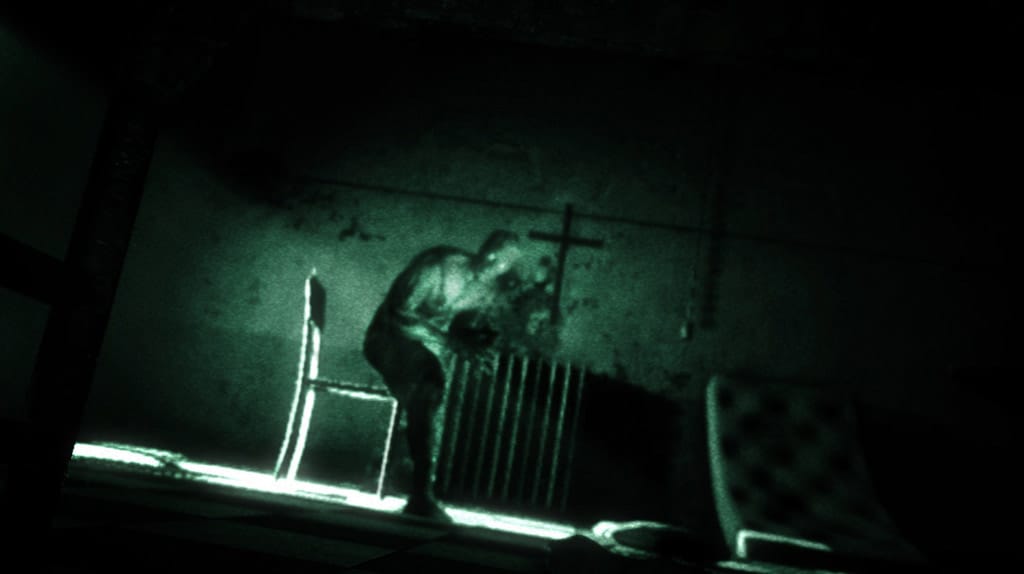 Uma cena de Outlast - Um dos jogos de terror para pc mais intensos já criados